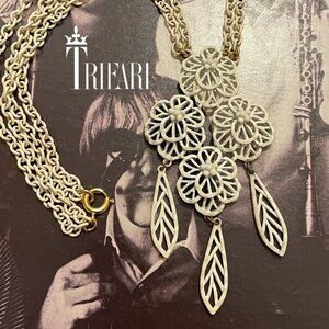 Vintage *TRIFARI* White Enamel Floral Pendant & Double Chain Necklace! Gorgeous!